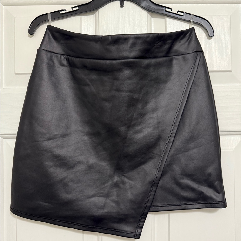 Pink Lily Black Faux Leather Mini Skirt